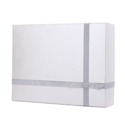 1100 গ্রাম গ্রে বোর্ড পোশাক প্যাকেজিং বাক্স 128gsm হোয়াইট আর্ট পেপার